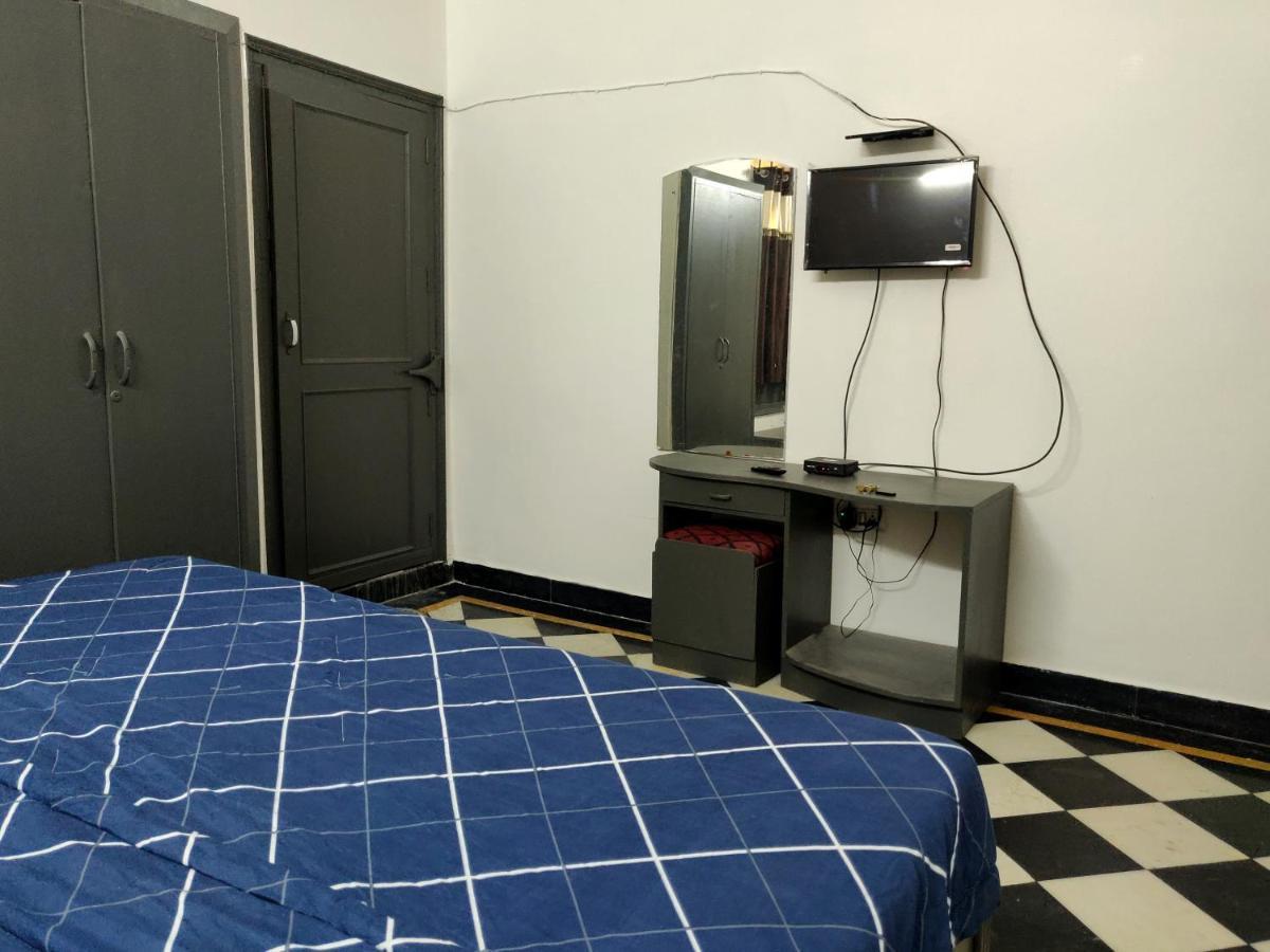 Hotel Vip Ουνταϊπούρ Εξωτερικό φωτογραφία