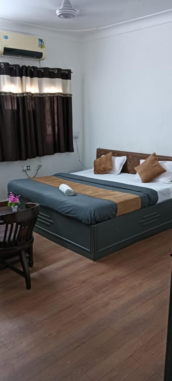 Hotel Vip Ουνταϊπούρ Εξωτερικό φωτογραφία